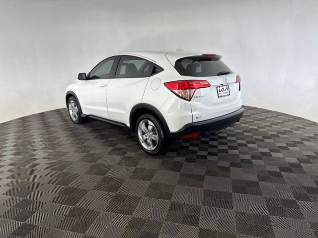 Used 2018 White Honda LX image 9