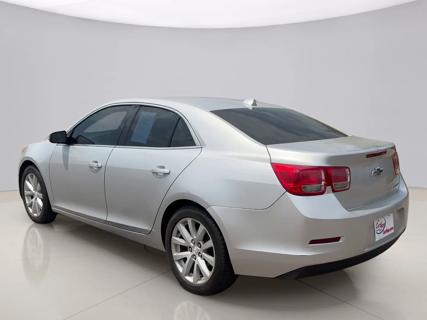 Used 2013 Silver Chevrolet 2LT image 3