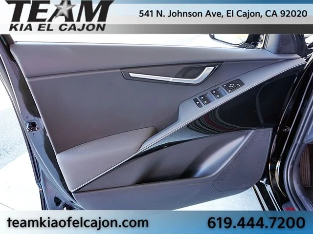 New 2026 Black Kia Wind image 26