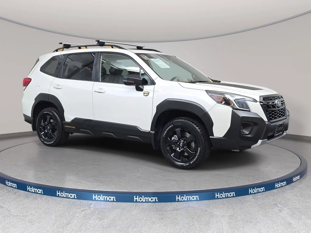 Used 2022 White Subaru Wilderness image 4