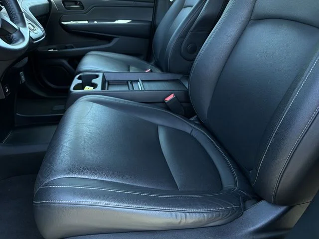 Used 2024  Honda EX-L image 21