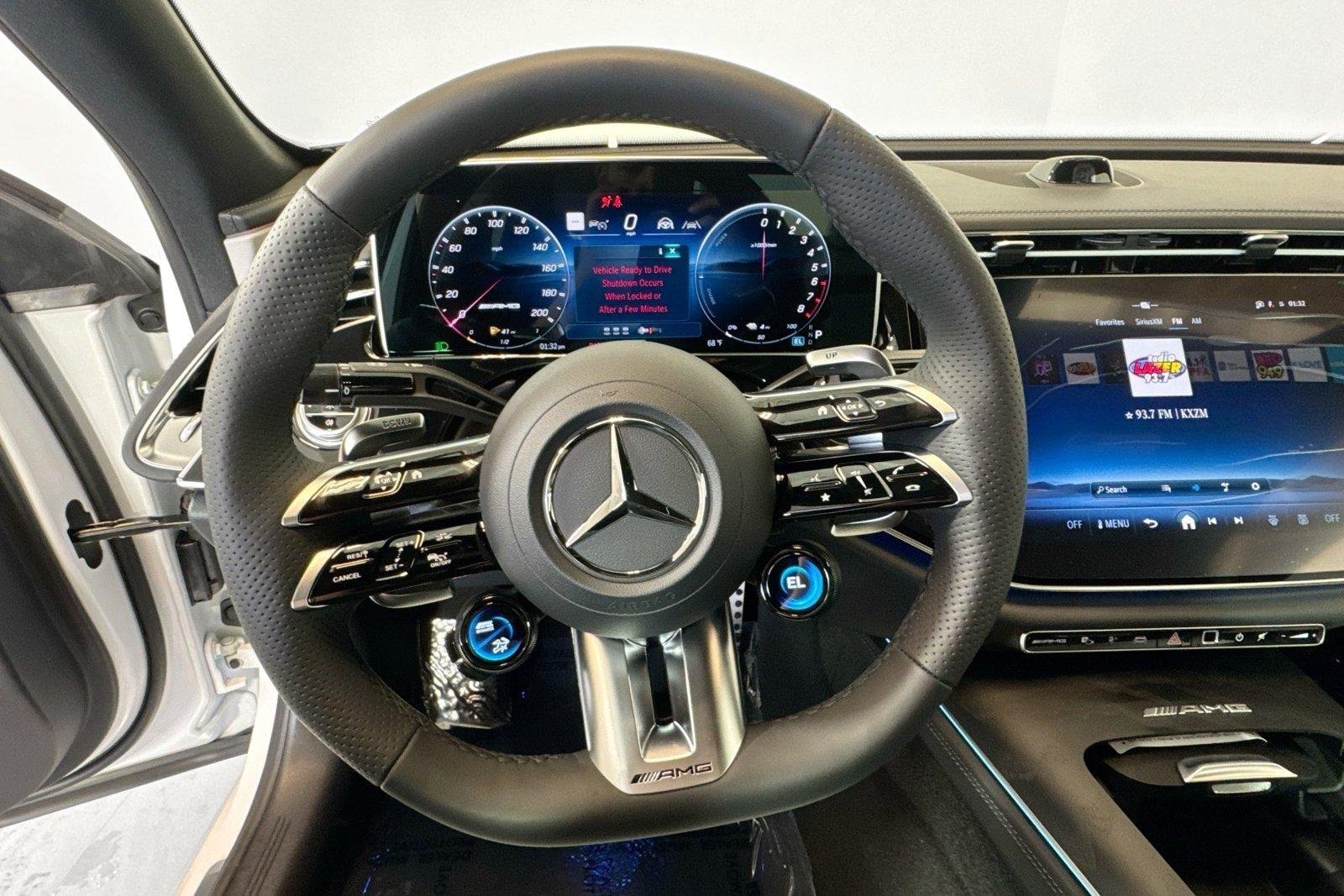 New 2026 Manufaktur Moonlight White Magno Mercedes-Benz AMG® E 53 E image 11