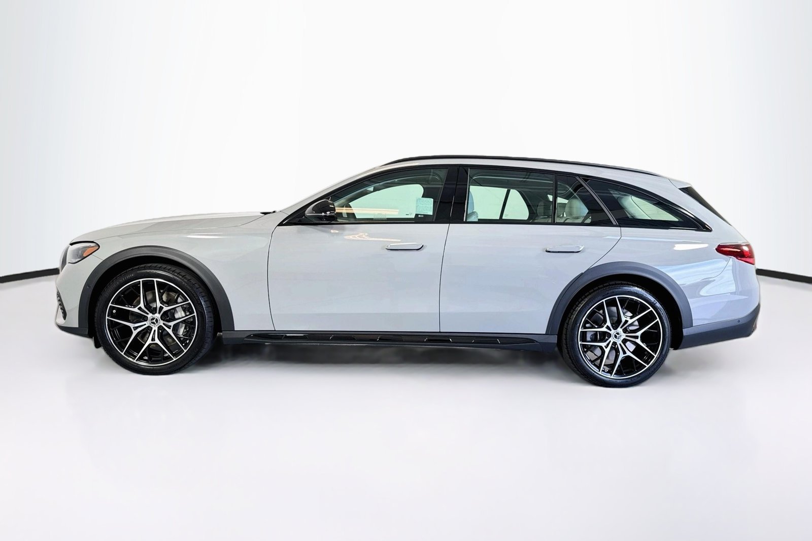 New 2026 MANUFAKTUR Alpine Grey Mercedes-Benz E 450 image 8