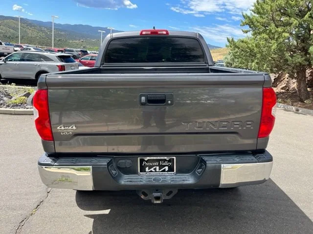Used 2020 Magnetic Gray Metallic Toyota SR5 image 9