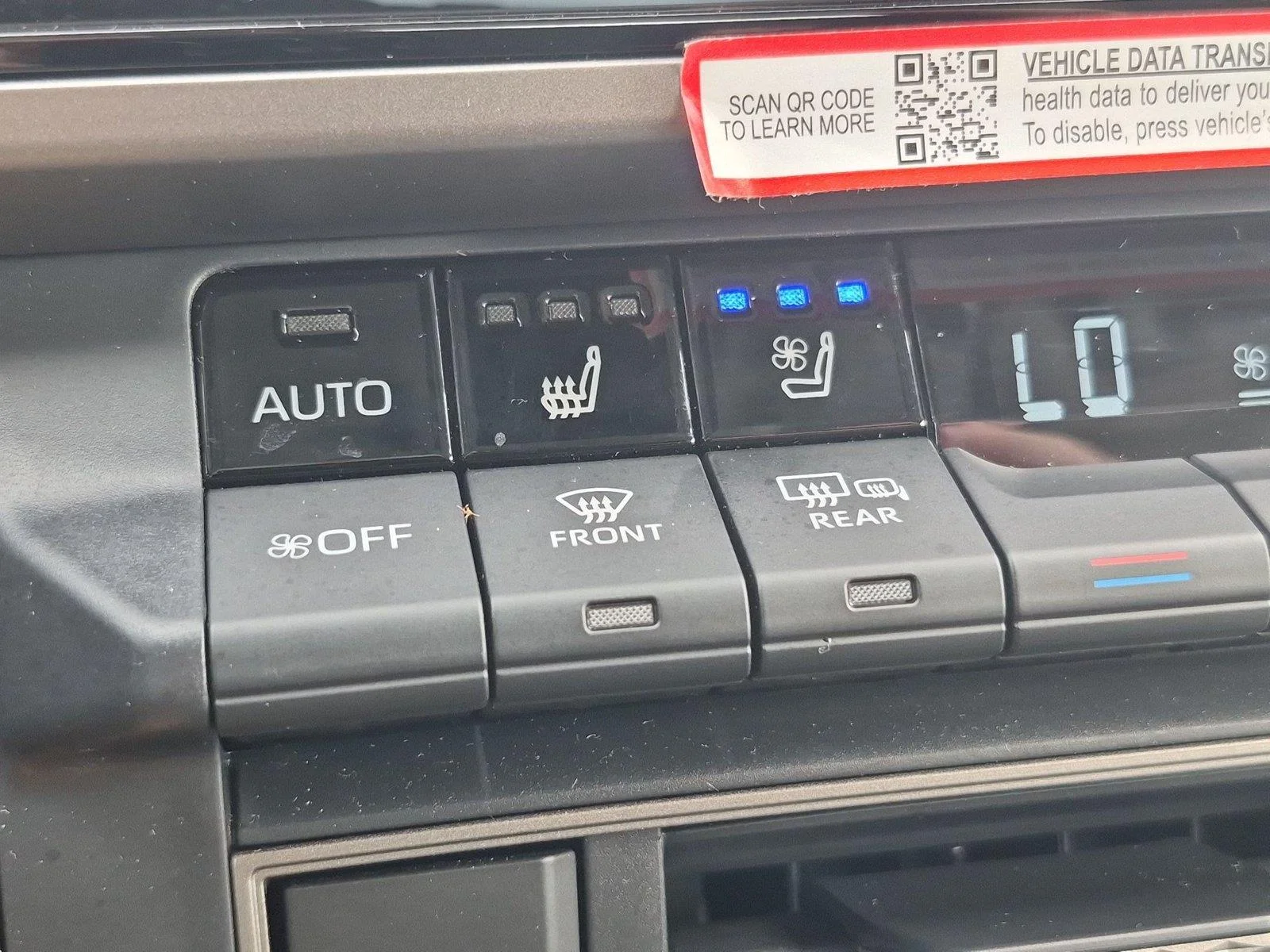 Used 2026 Wind Chill Pearl Toyota XLE image 27