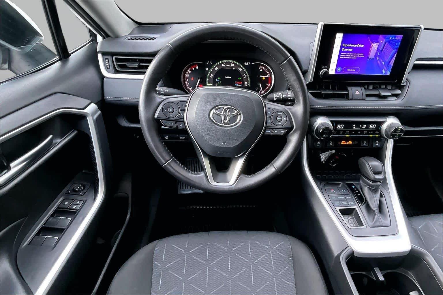 Used 2024 Ice Cap Toyota XLE image 6