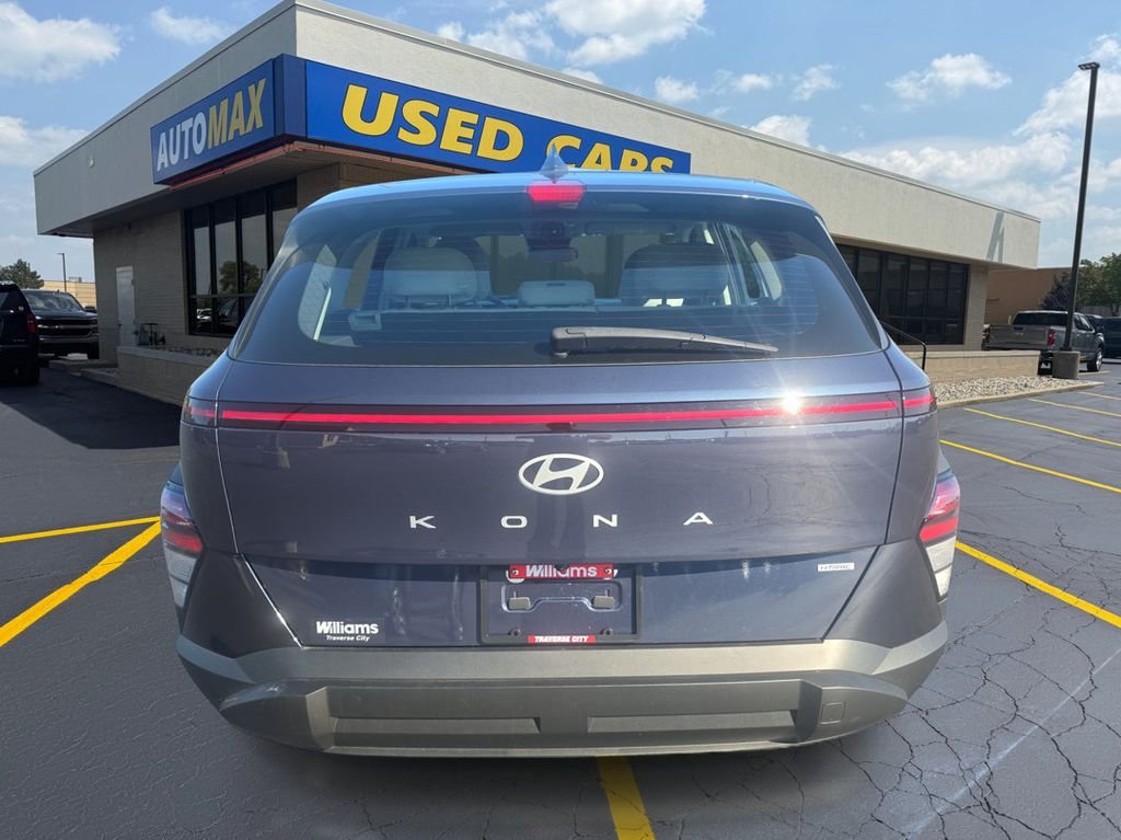 Used 2024 Denim Blue Pearl Hyundai SE image 6