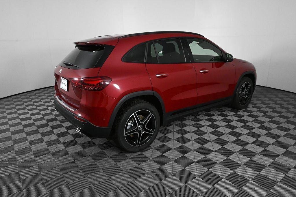 New 2026 MANUFAKTUR Patagonia Red Metallic Mercedes-Benz GLA 250 image 28