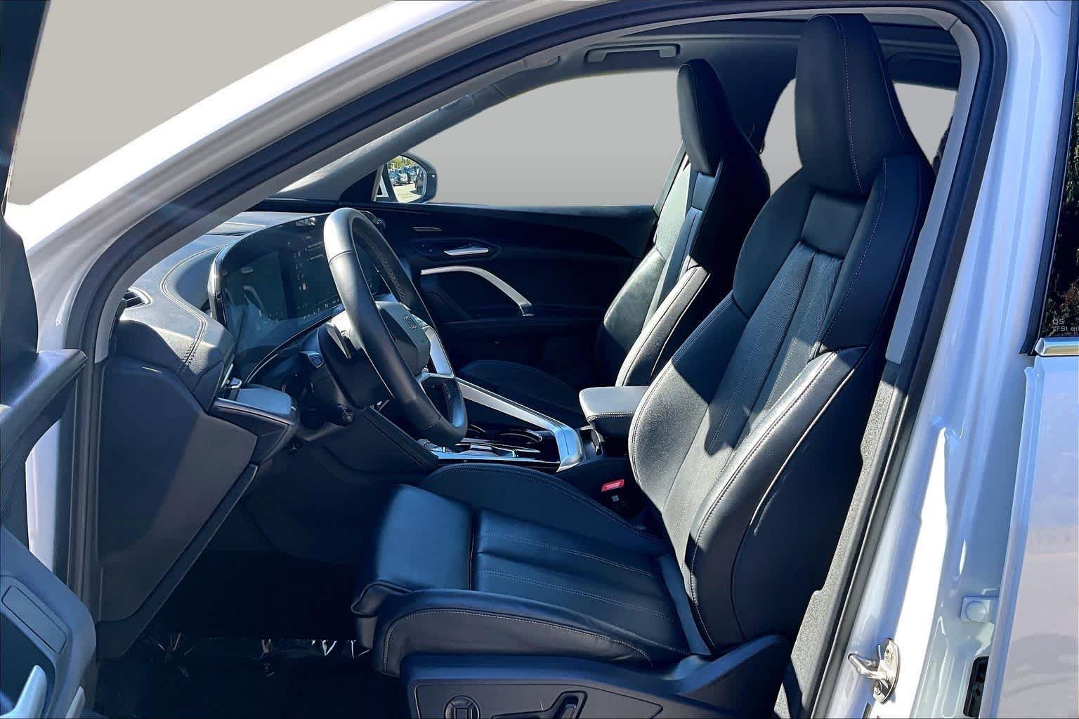 Used 2025 Glacier White Metallic Audi Premium Plus image 8