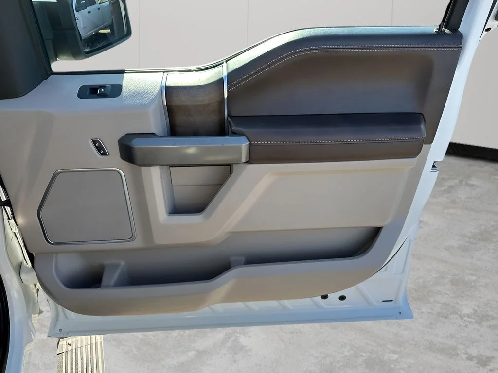 Used 2020 White Ford Limited image 14