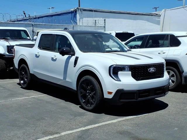 New 2026 Oxford White Ford Lariat image 3