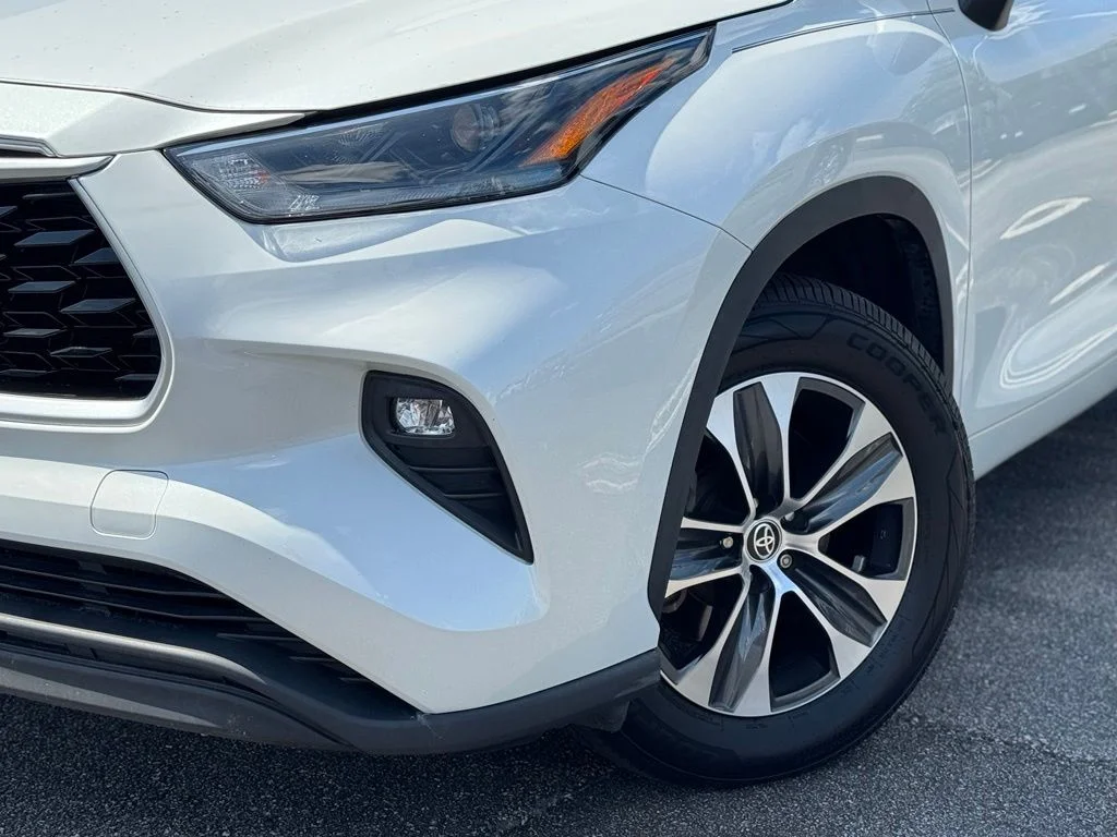 Certified Used 2021 White Toyota XLE image 5