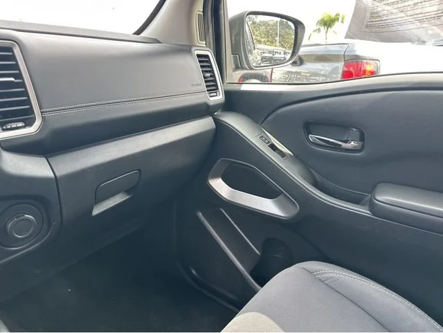 2023 Nissan Frontier SV - Photo 18