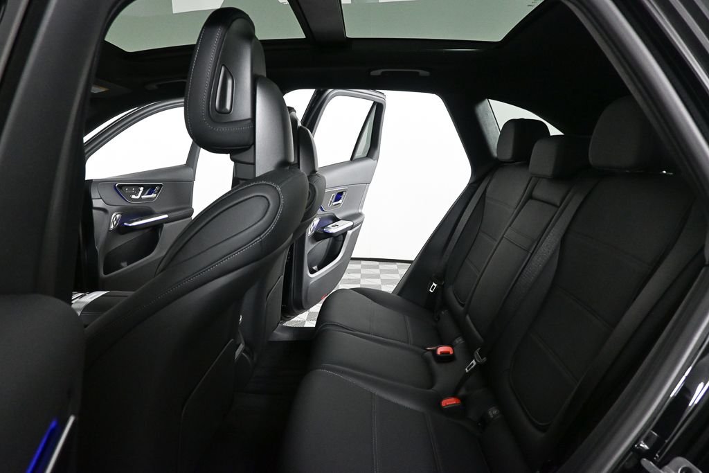 New 2026 Black Mercedes-Benz GLC 300 image 18