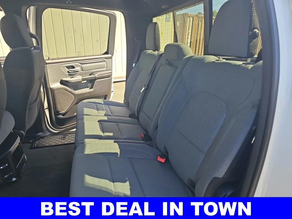 Used 2023 White Ram Big Horn/Lone Star image 13