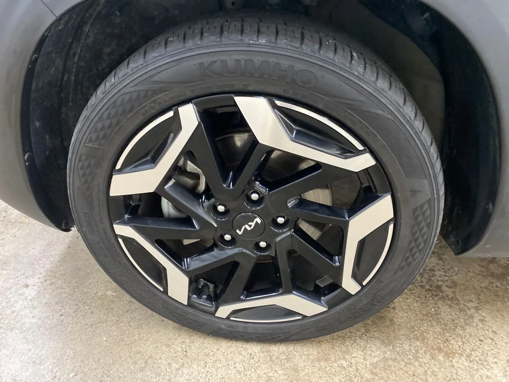 Used 2024 Blue Kia SX image 20