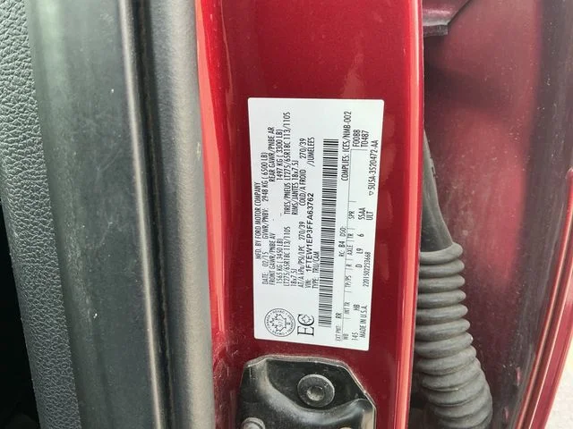 Used 2015 Ruby Red Metallic Tinted Clearcoat Ford Lariat image 10