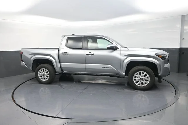 Used 2025 Silver Toyota SR5 image 24