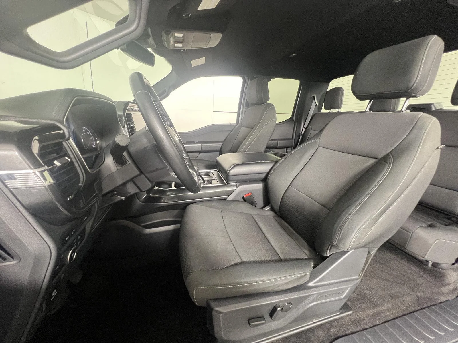 Used 2021 Space White Ford XLT image 2