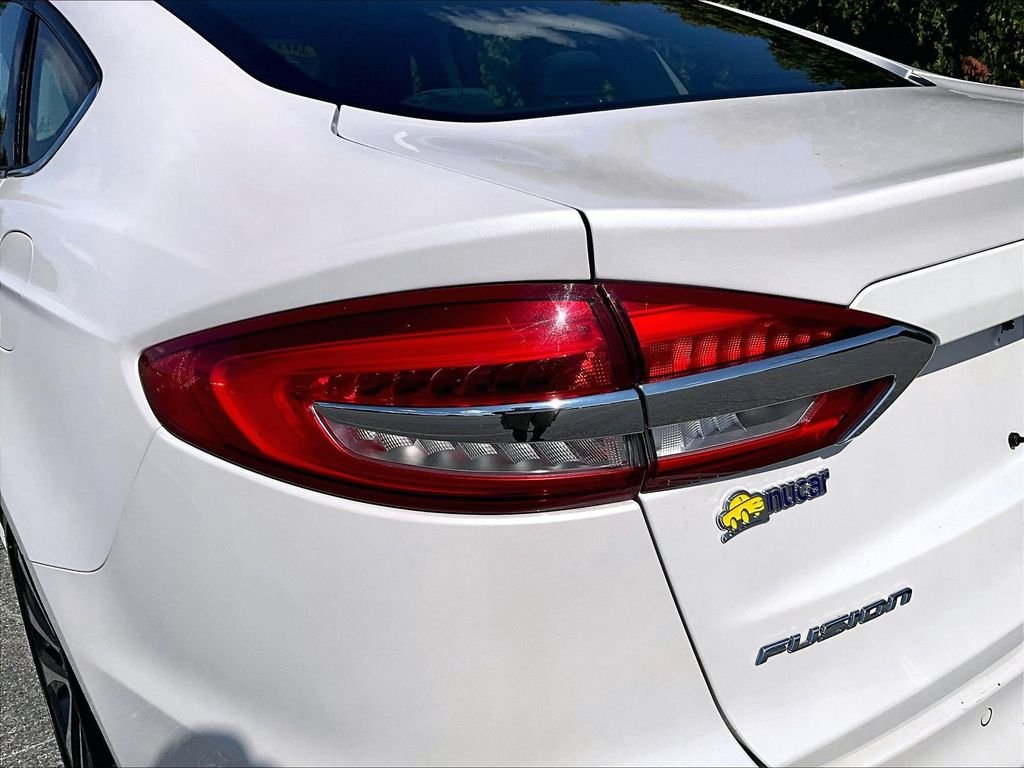 Used 2019 White Ford SE image 34