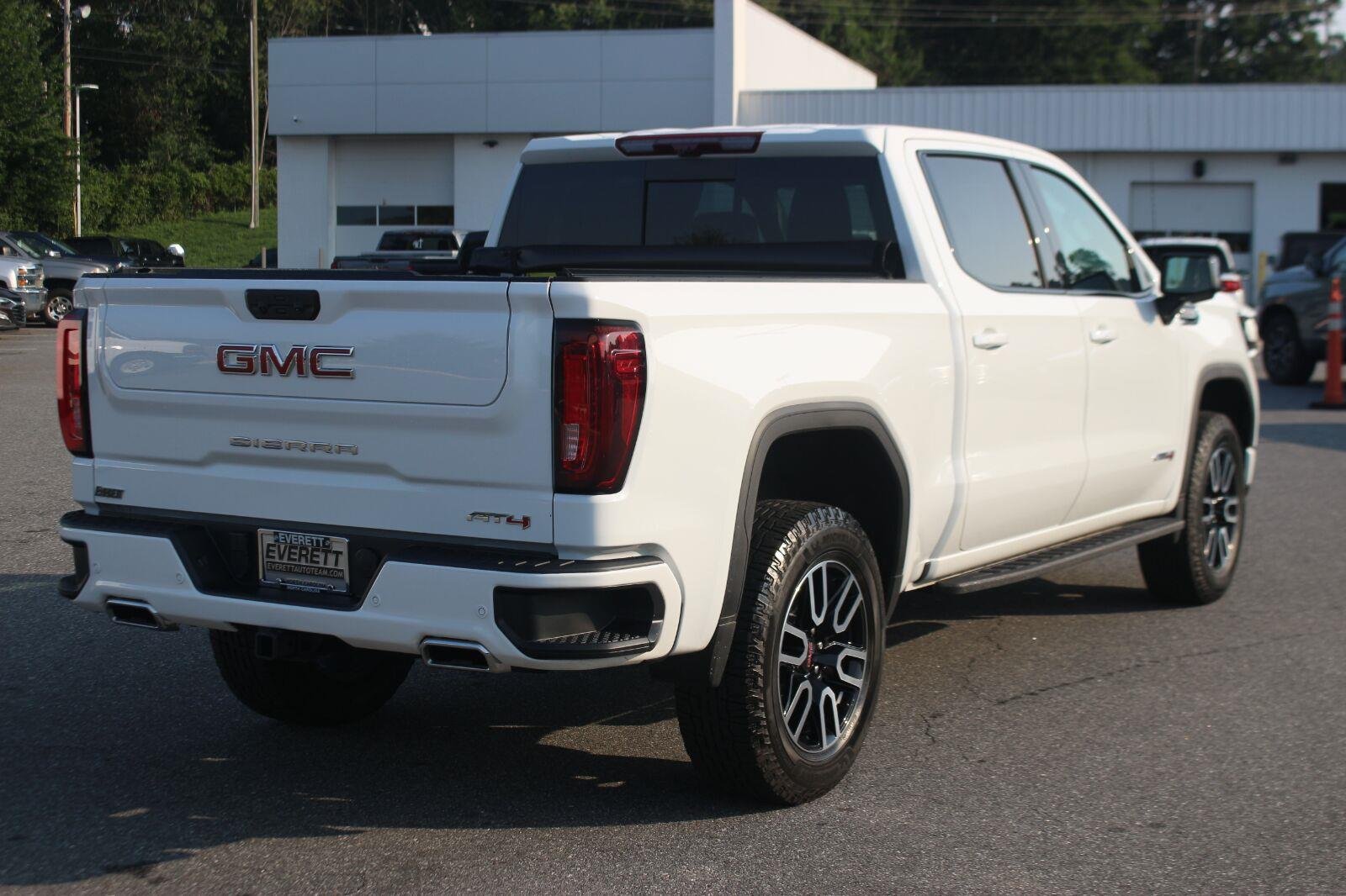 Used 2026 Summit White GMC AT4 image 7