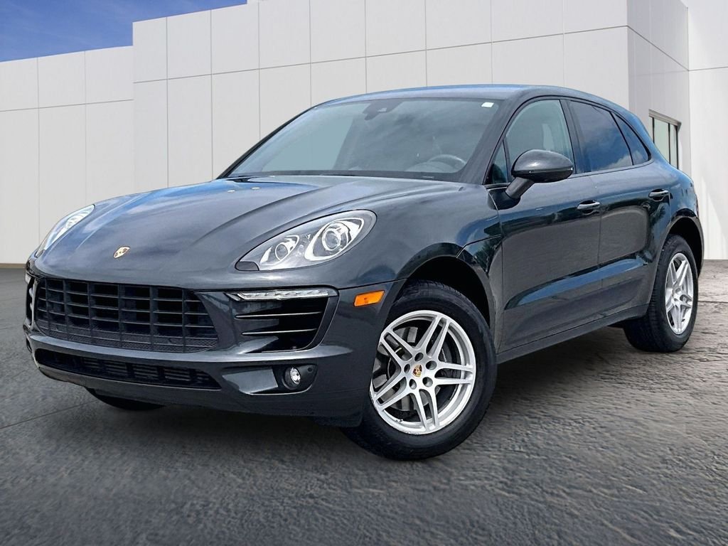 2018 Porsche Macan -'s photo