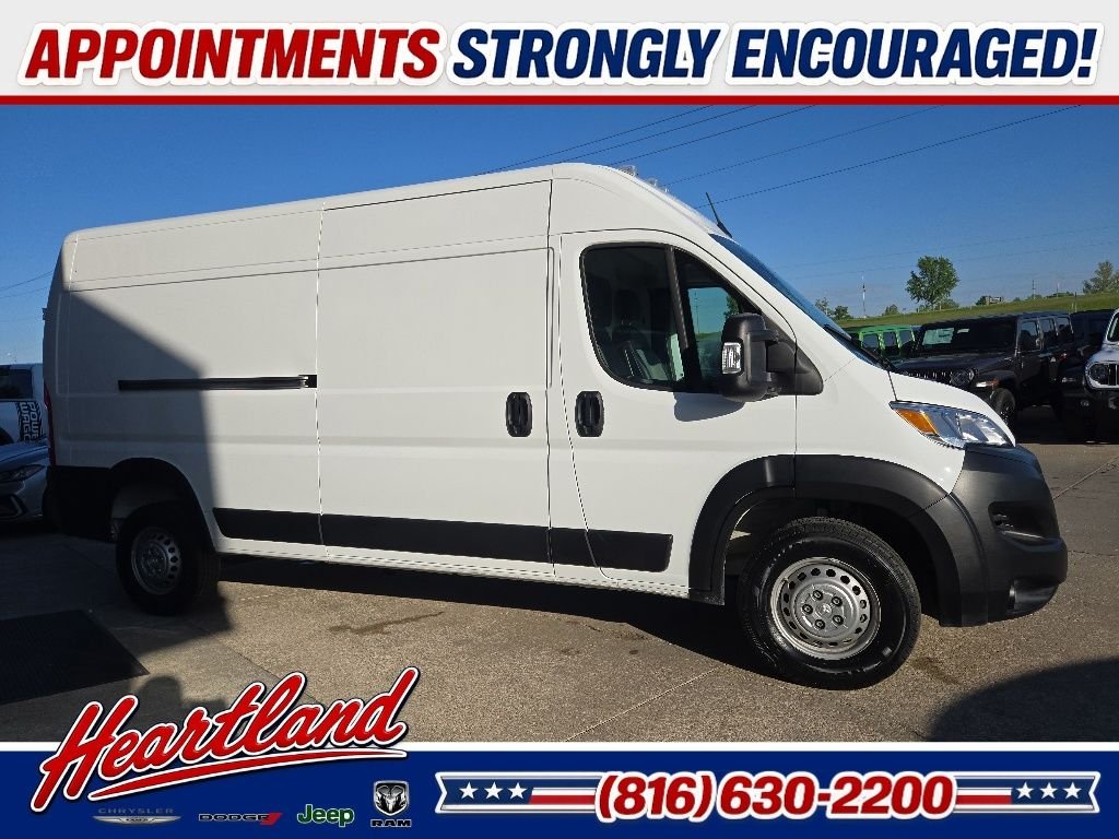 Used 2025 White Ram High Roof image 11