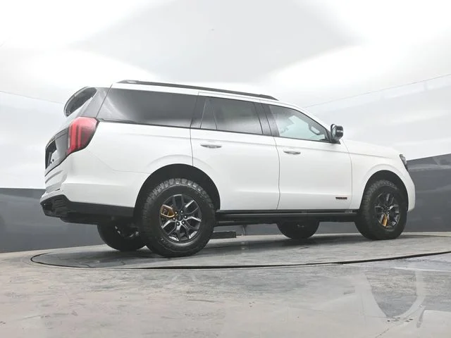 New 2026 Star White Metallic Tri-Coat Ford Tremor® image 26
