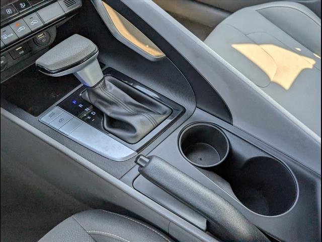 2023 Hyundai Elantra SEL - Photo 16