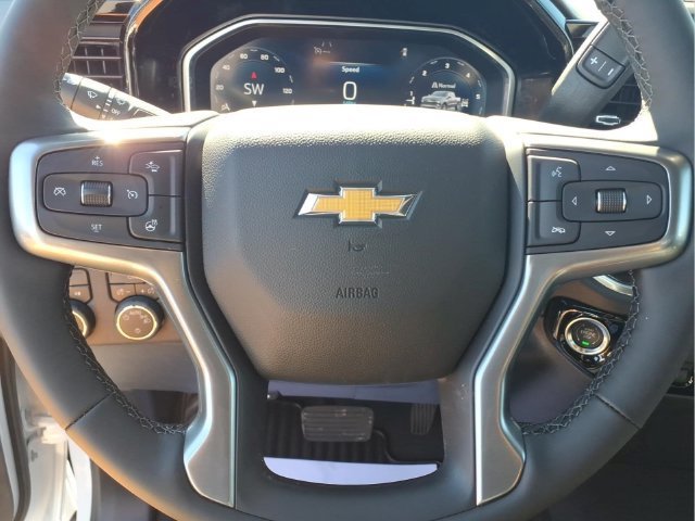 New 2026 Summit White Chevrolet LT (2FL) image 11