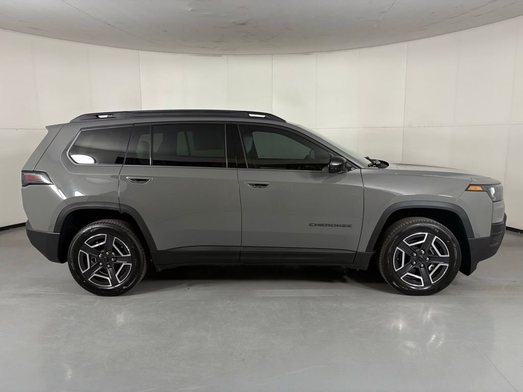 New 2026 Sting-Gray Clear-Coat Exterior Paint Jeep Laredo image 9