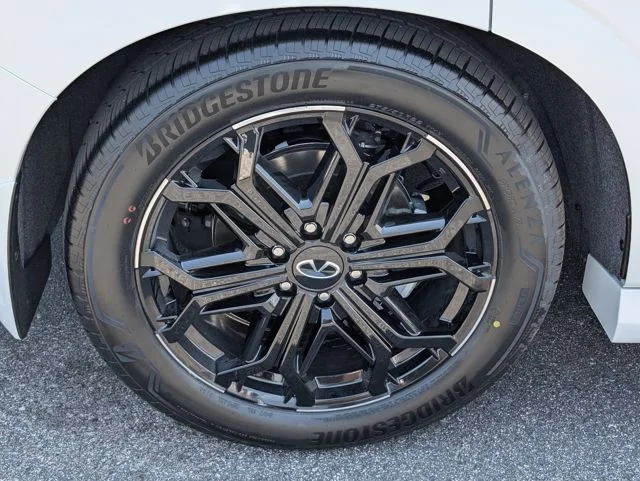 New 2026 RADIANT WHITE INFINITI SPORT image 27