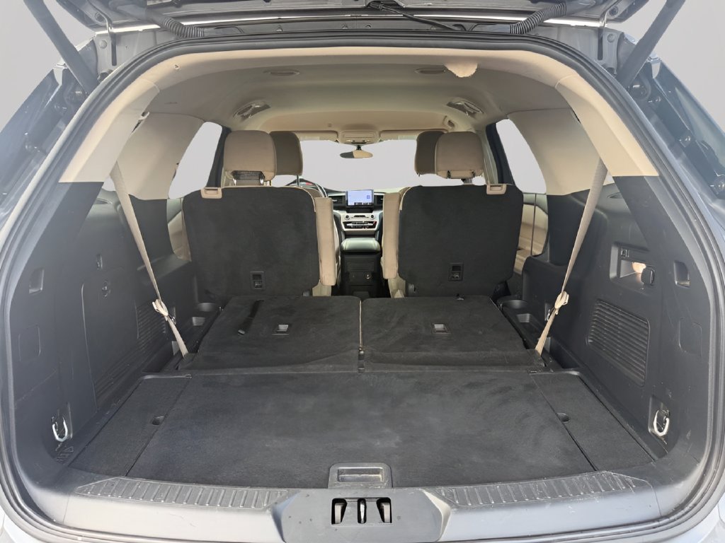 Used 2023 Gray Metallic Ford XLT image 23