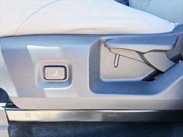 Certified Used 2025 ICE CAP Toyota  image 36