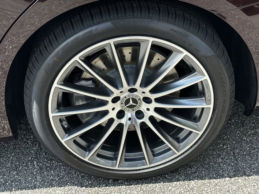New 2026 MANUFAKTUR Rubellite Red Metallic Mercedes-Benz S 580 image 23