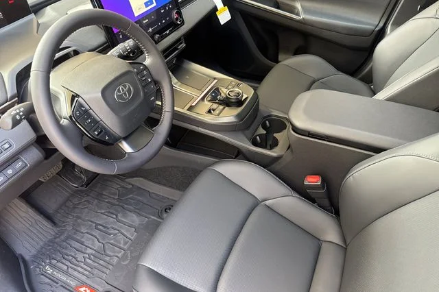 2026 Toyota bZ Woodland Woodland Premium - Photo 10