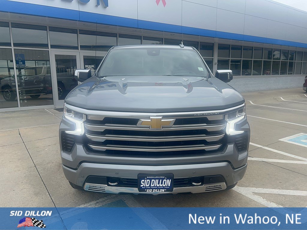 New 2026 Sterling Gray Metallic Chevrolet High Country image 9