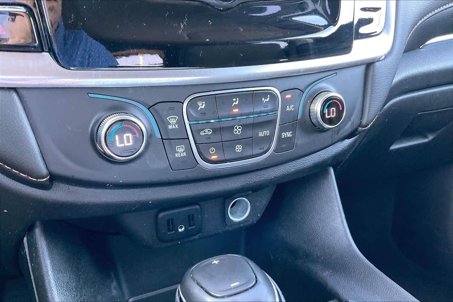 Used 2019 SUMMIT WHITE Chevrolet LS image 31
