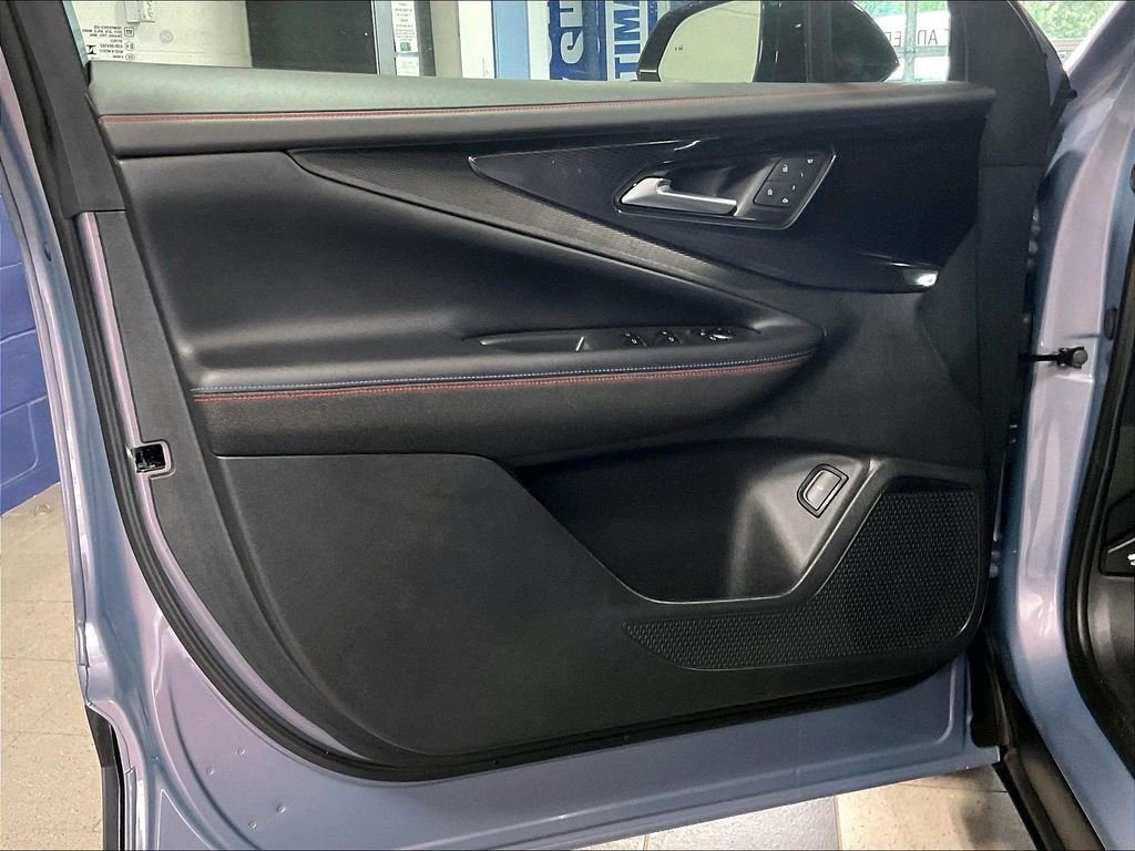 Used 2025 Gray Chevrolet RS image 9
