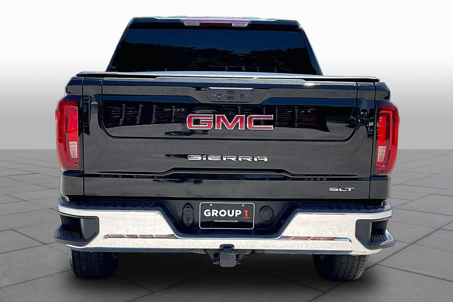 Used 2022 Onyx Black GMC SLT image 5
