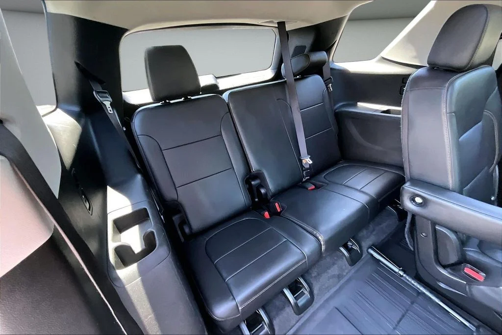 Certified Used 2019 Silver Chevrolet Premier image 26