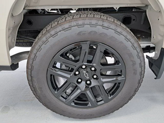 Used 2026 White Chevrolet RST image 31