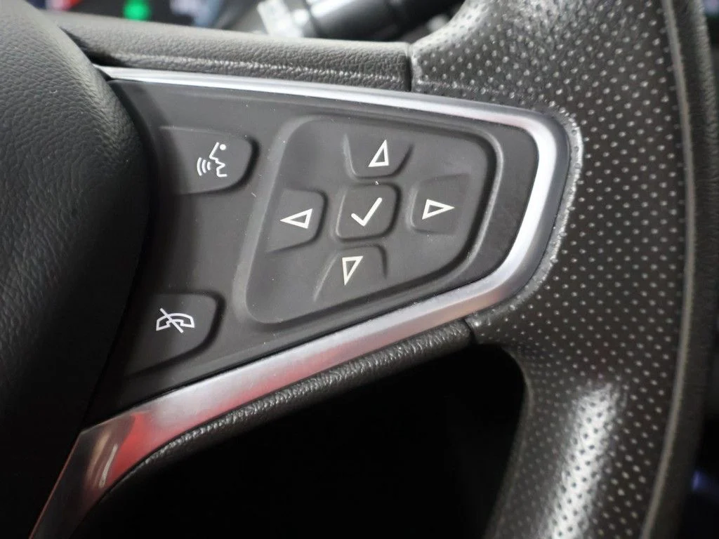 Used 2023 Gray Chevrolet LT image 37