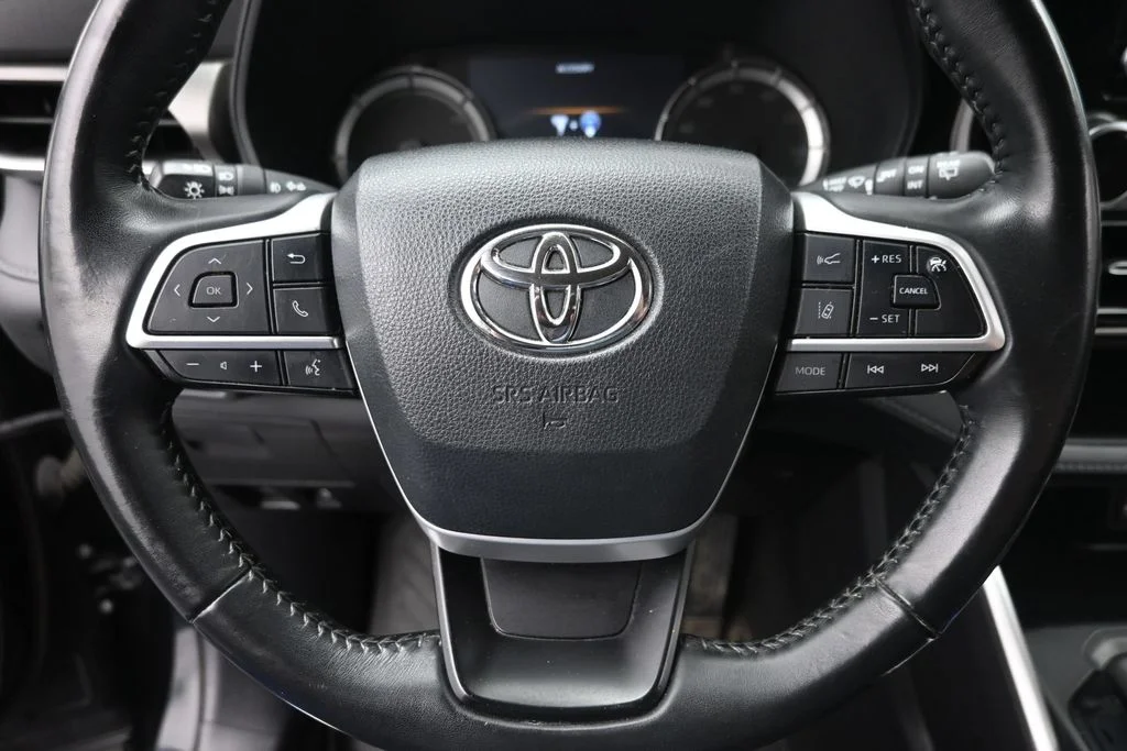 Used 2023 Black Toyota LE image 20