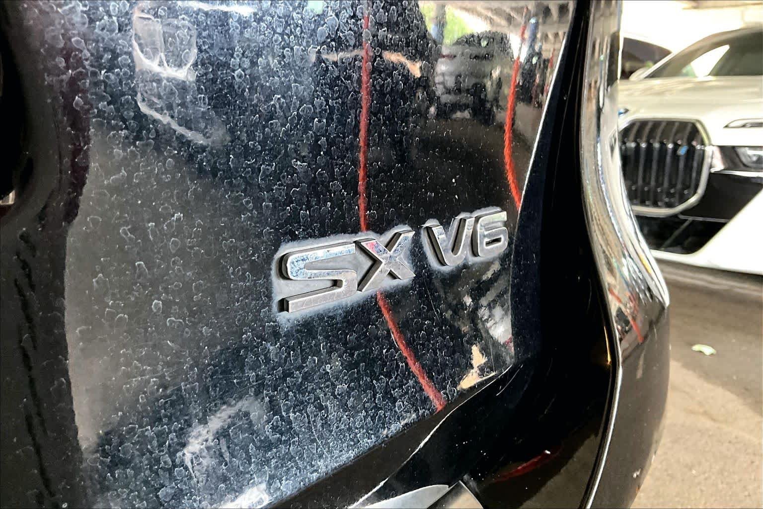 Used 2019 Ebony Black Kia SX V6 image 9