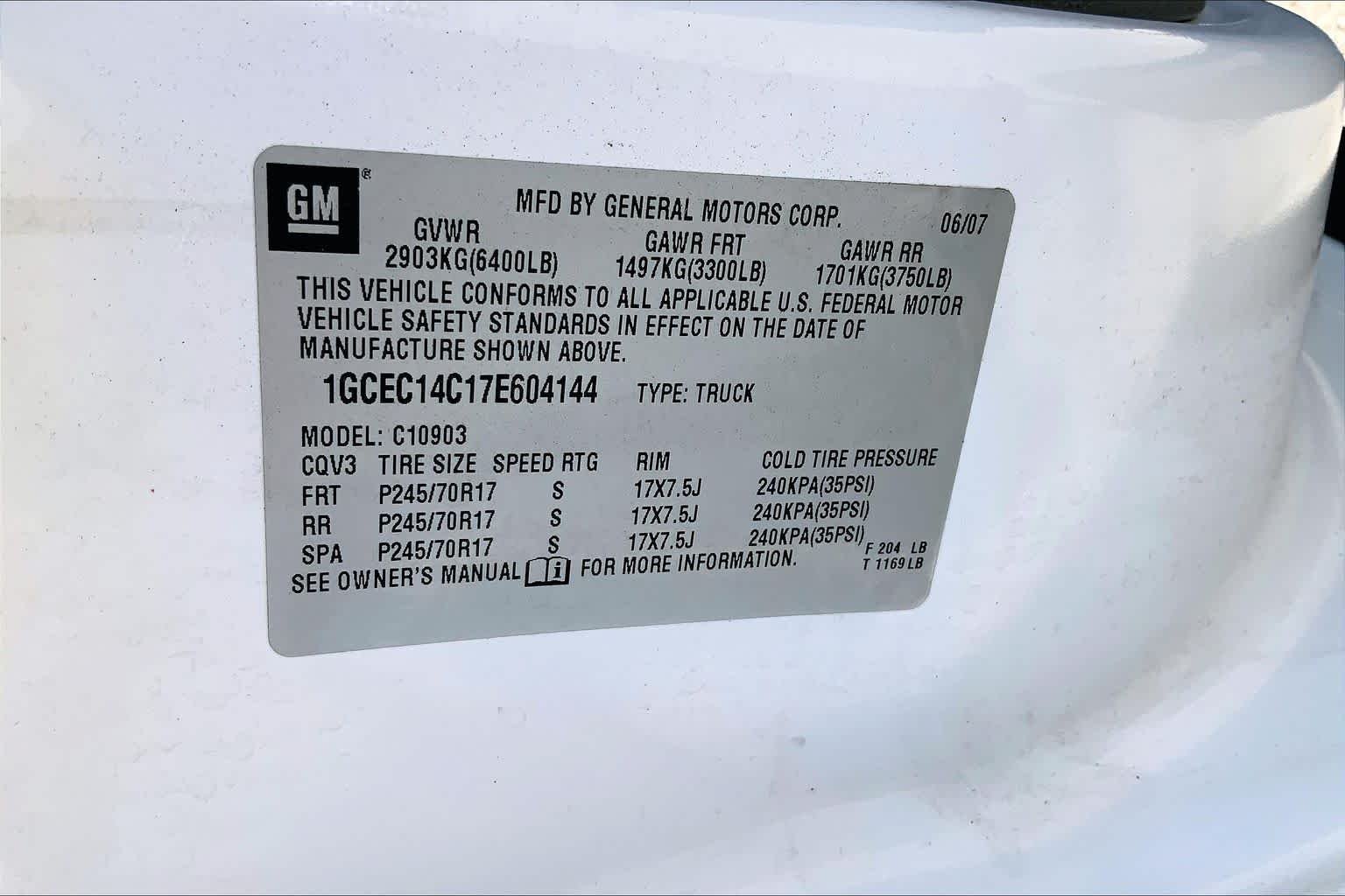 Used 2007 Summit White Chevrolet Work Truck image 33