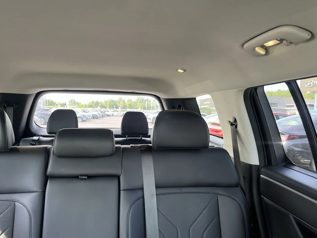 Used 2024 Black Hyundai SEL image 14