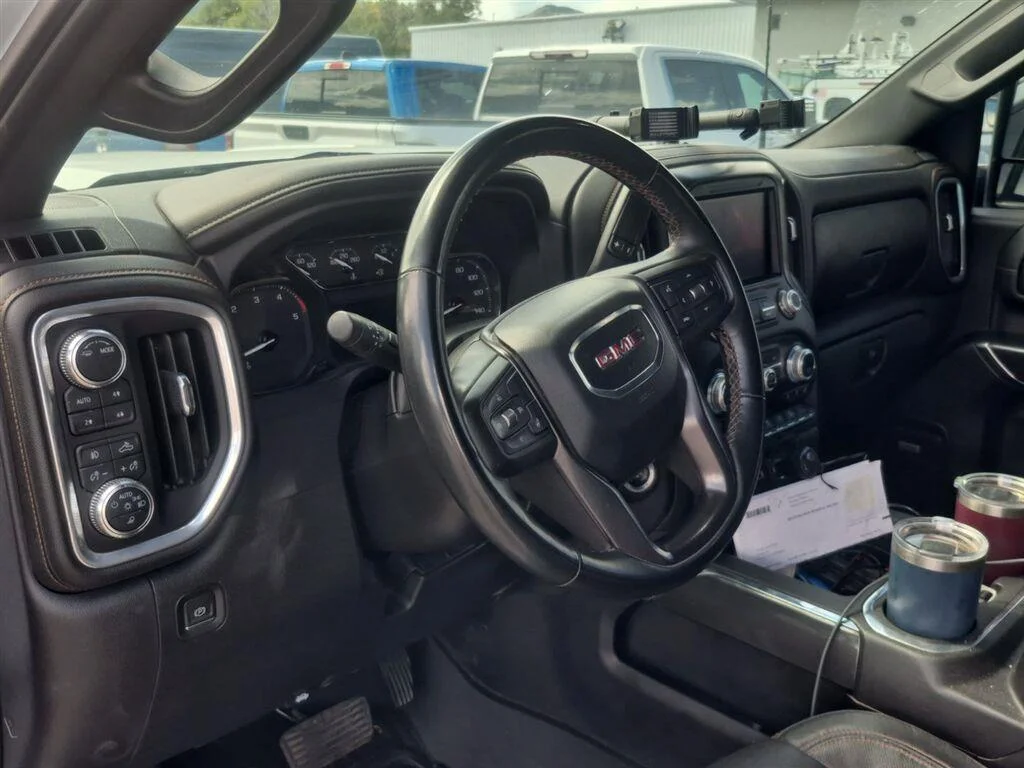 Used 2023 SUMMIT WHITE GMC AT4 image 5