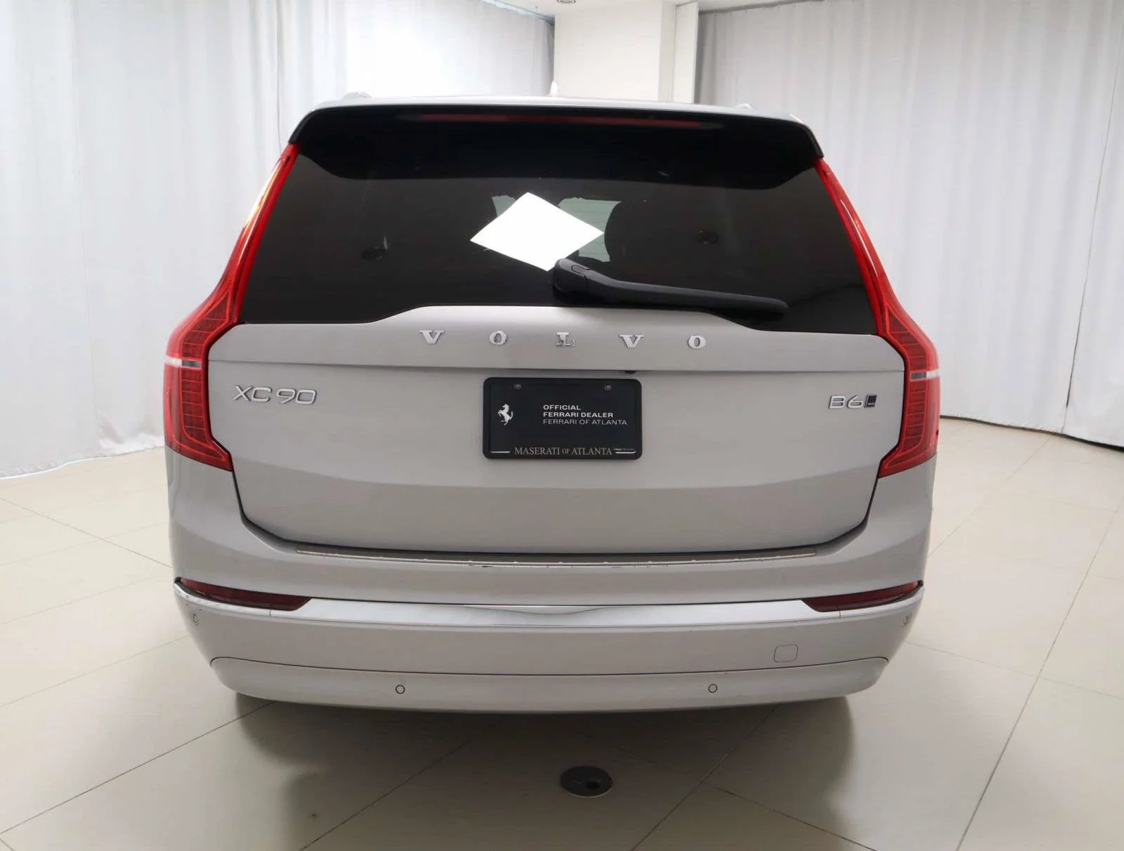 Used 2024 Silver Volvo Ultimate Bright Theme image 4