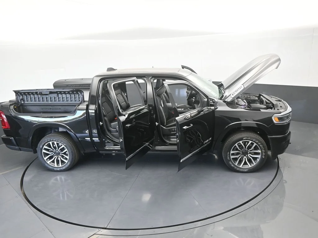 New 2026 Diamond Black Crystal Pearlcoat RAM Limited image 74